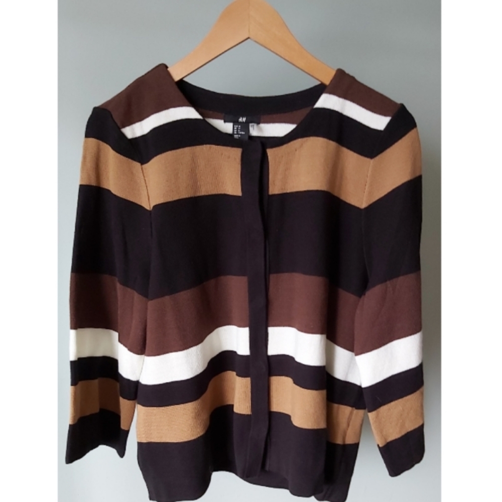 🖤 3/$20  H&M Striped Cardigan